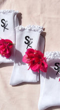 Load image into Gallery viewer, Snuggle socks
